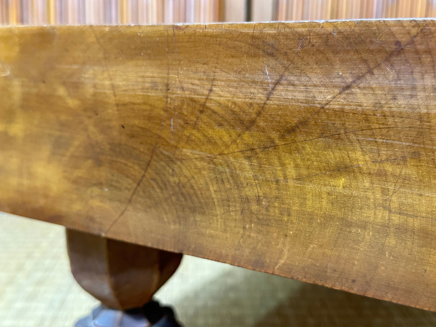 Vintage Japanese Katsura Go Board Floor Goban with Carved Tulip Legs 9cm Thick B2