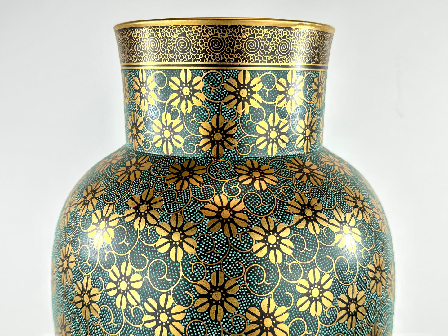Vintage Kutani Shozan Porcelain Vase Green Gold Kiku Hanazume Hardwood Stand Showa 18"H