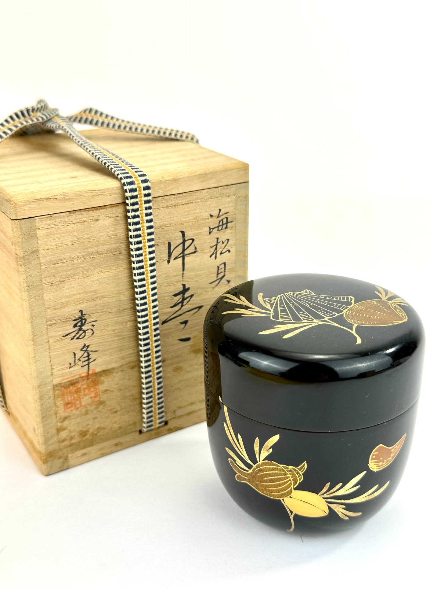 Vintage Japanese Chu-Natsume Wooden Tea Caddy Seashell Motif Mirugai Maki-e w/Box