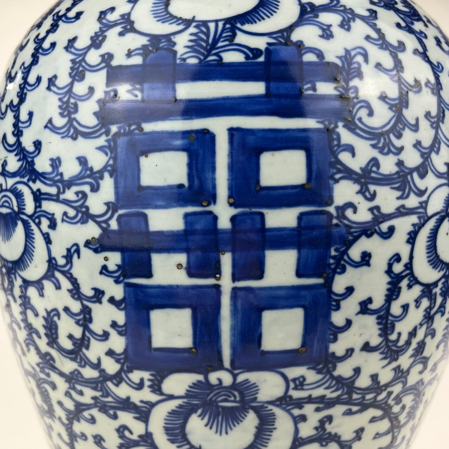 Antique Chinese Qing 19th Century Blue & White Temple Jar w/ Lid Hand Painted 8"