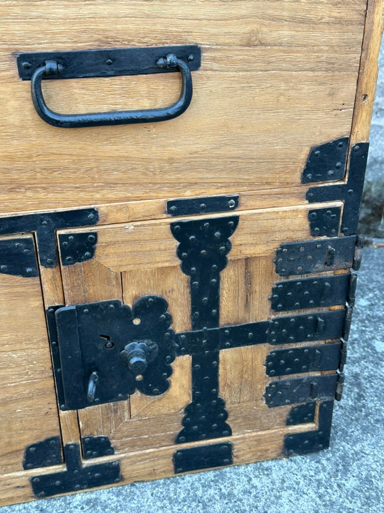 Antique Japanese Meiji Era Ishodansu Kiri Wood Cannon Biraki Tansu Iron Hardware