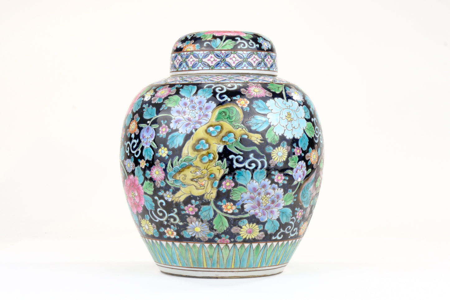 Chinese Famille Noire Porcelain Ginger Jar Shishi Peony Floral Black Ground ~10"H