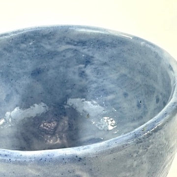 Japanese Chawan Matcha Tea Bowl Pale Blue Grey Mottled Glaze White Stoneware NEW 5"