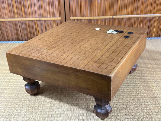 Vintage Japanese Katsura Go Board Floor Goban with Carved Tulip Legs 9cm Thick B2