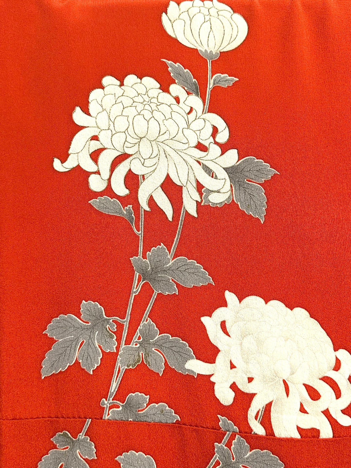 Vintage Japanese Silk Yuzen Kimono White Kiku Chrysanthemum Vermillion Showa