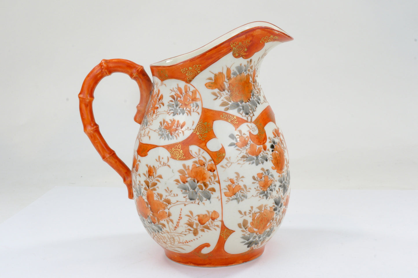 Antique Japanese Kutani Aka-e Export Ewer Pitcher Peony Bamboo Handle Meiji 9 Inch