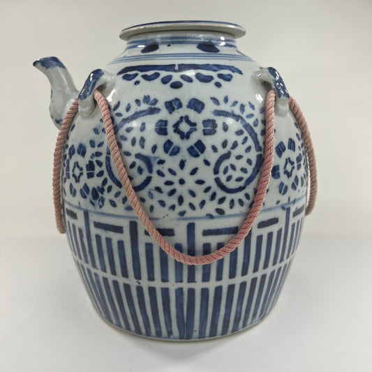 Vintage Chinese (c1950) Ceramic Tea Pot Cobalt Blue & White 9"