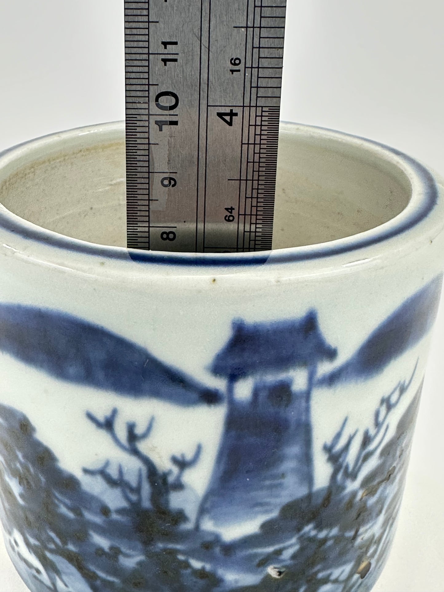 Antique Chinese Qing Period Blue & White Porcelain Brush Pot 4.5"W