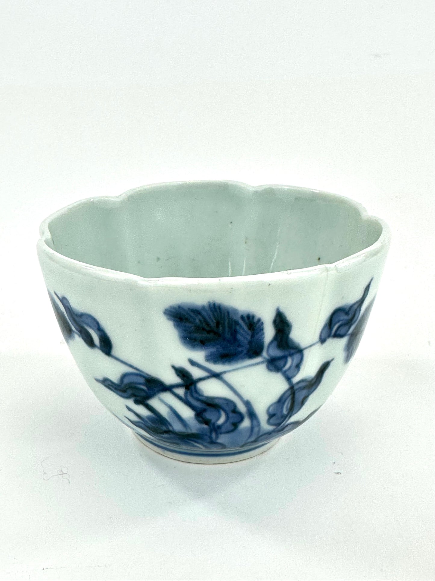 Japanese Edo Period c1850's Arita Blue & White Flower Teacup Hand Painted Hairline 3"W