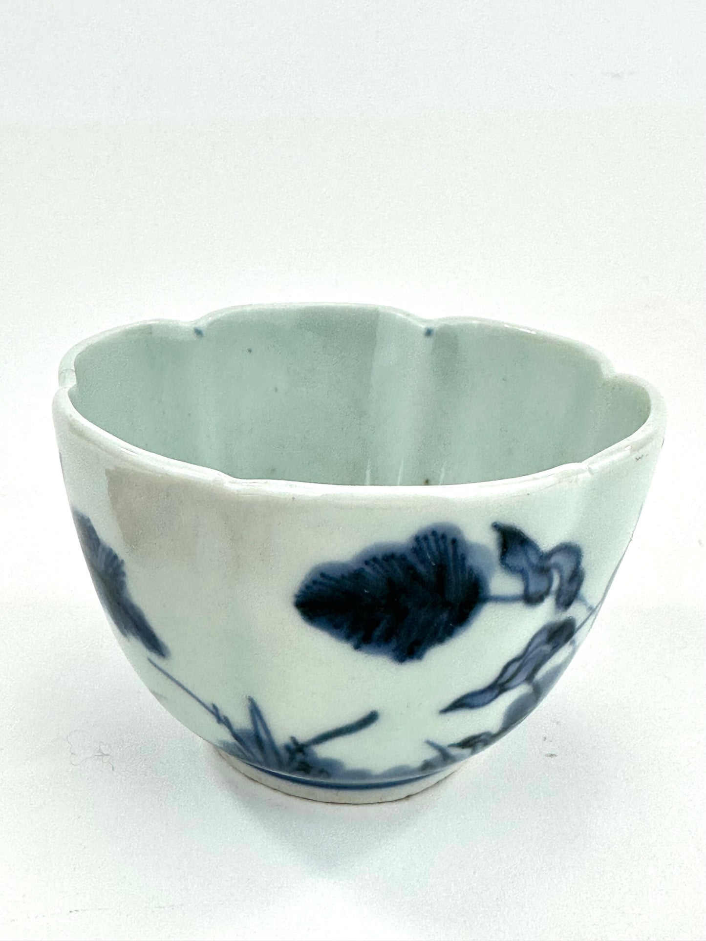 Japanese Edo Period c1850's Arita Blue & White Flower Teacup Hand Painted Hairline 3"W