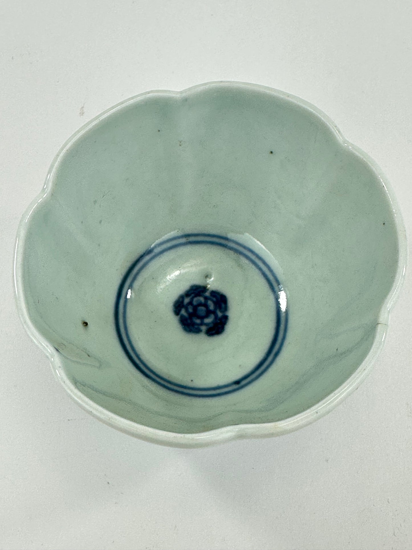 Japanese Edo Period c1850's Arita Blue & White Flower Teacup Hand Painted Hairline 3"W