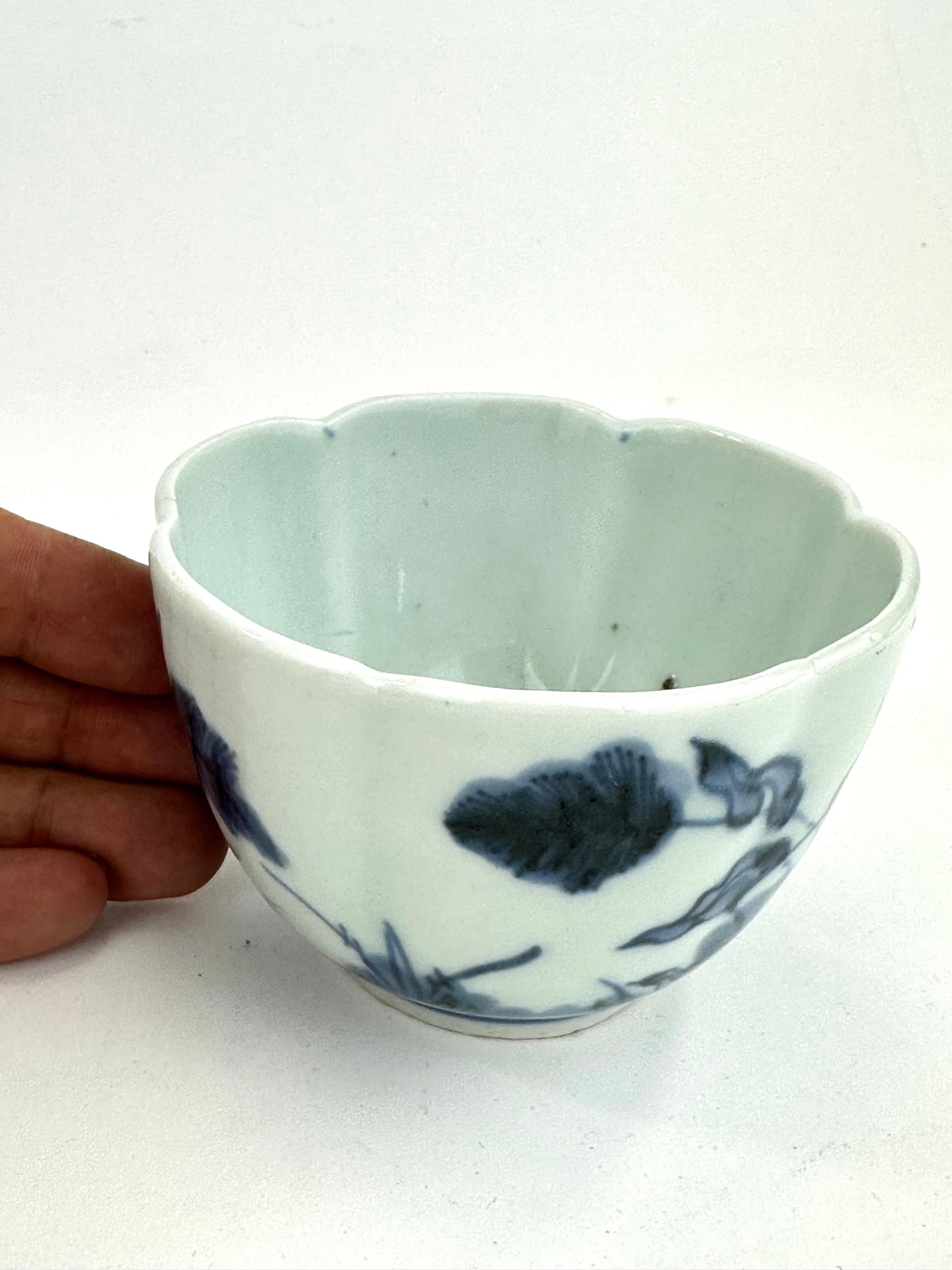 Japanese Edo Period c1850's Arita Blue & White Flower Teacup Hand Painted Hairline 3"W