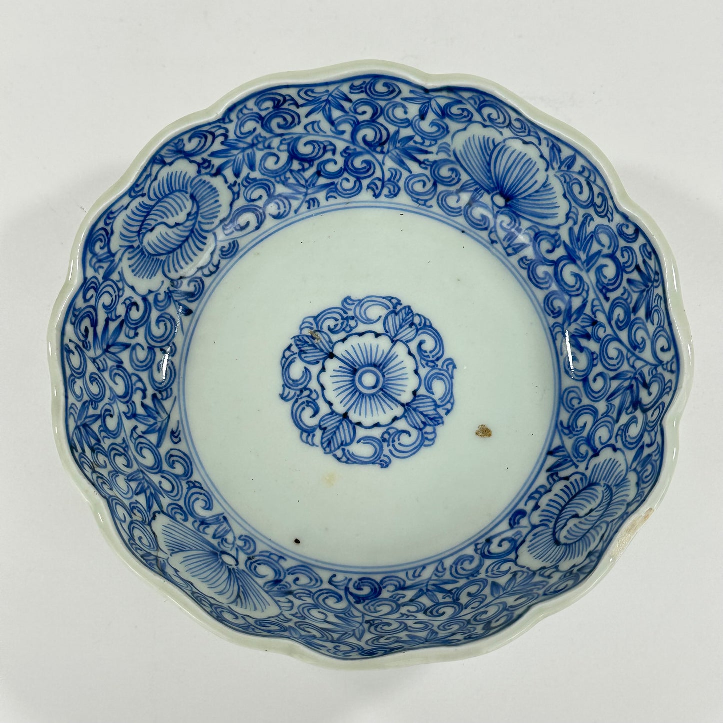 Antique Japanese Edo Period Blue & White Porcelain Lobed Bowl Floral Scrolls 6"W