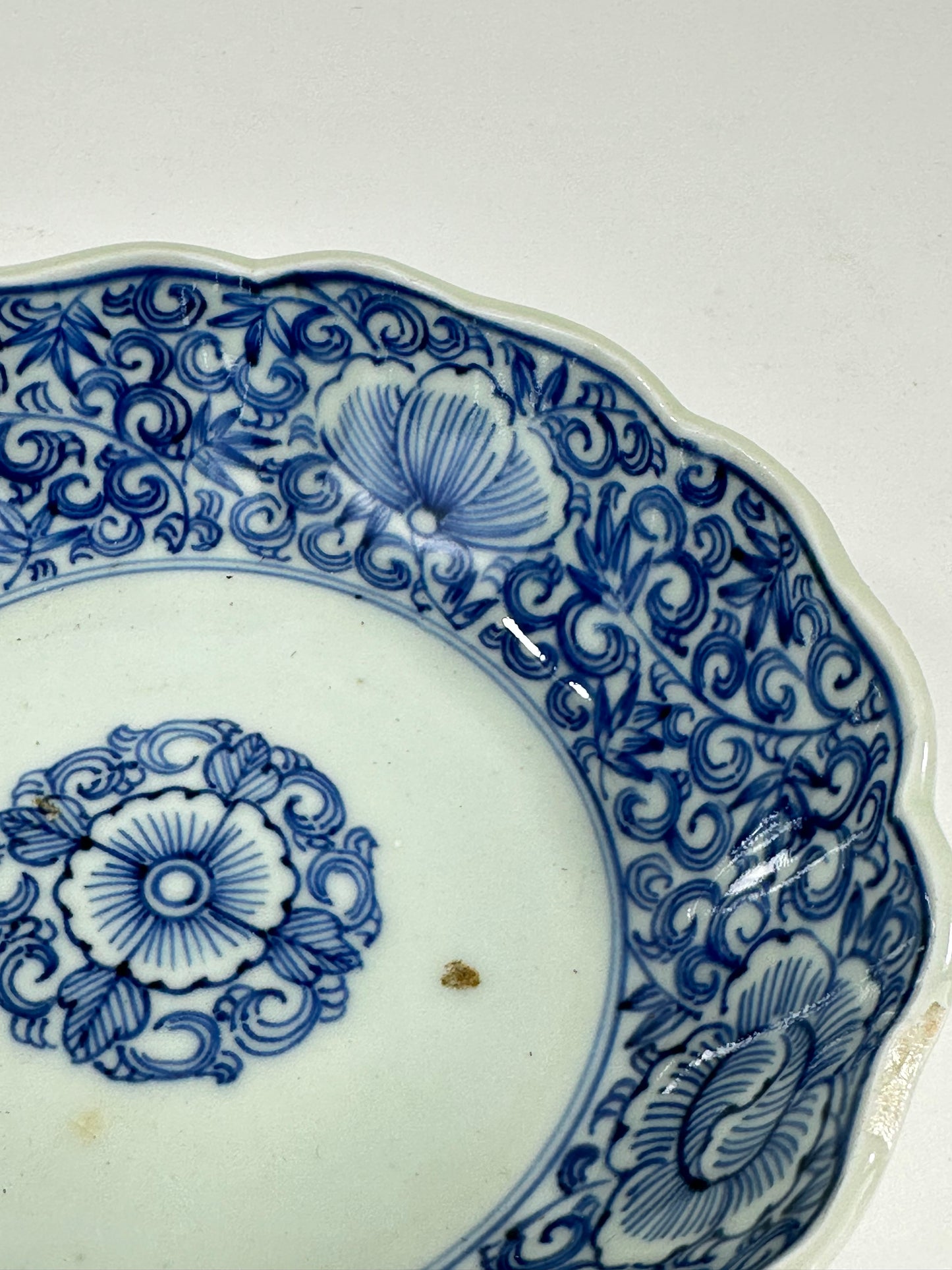 Antique Japanese Edo Period Blue & White Porcelain Lobed Bowl Floral Scrolls 6"W