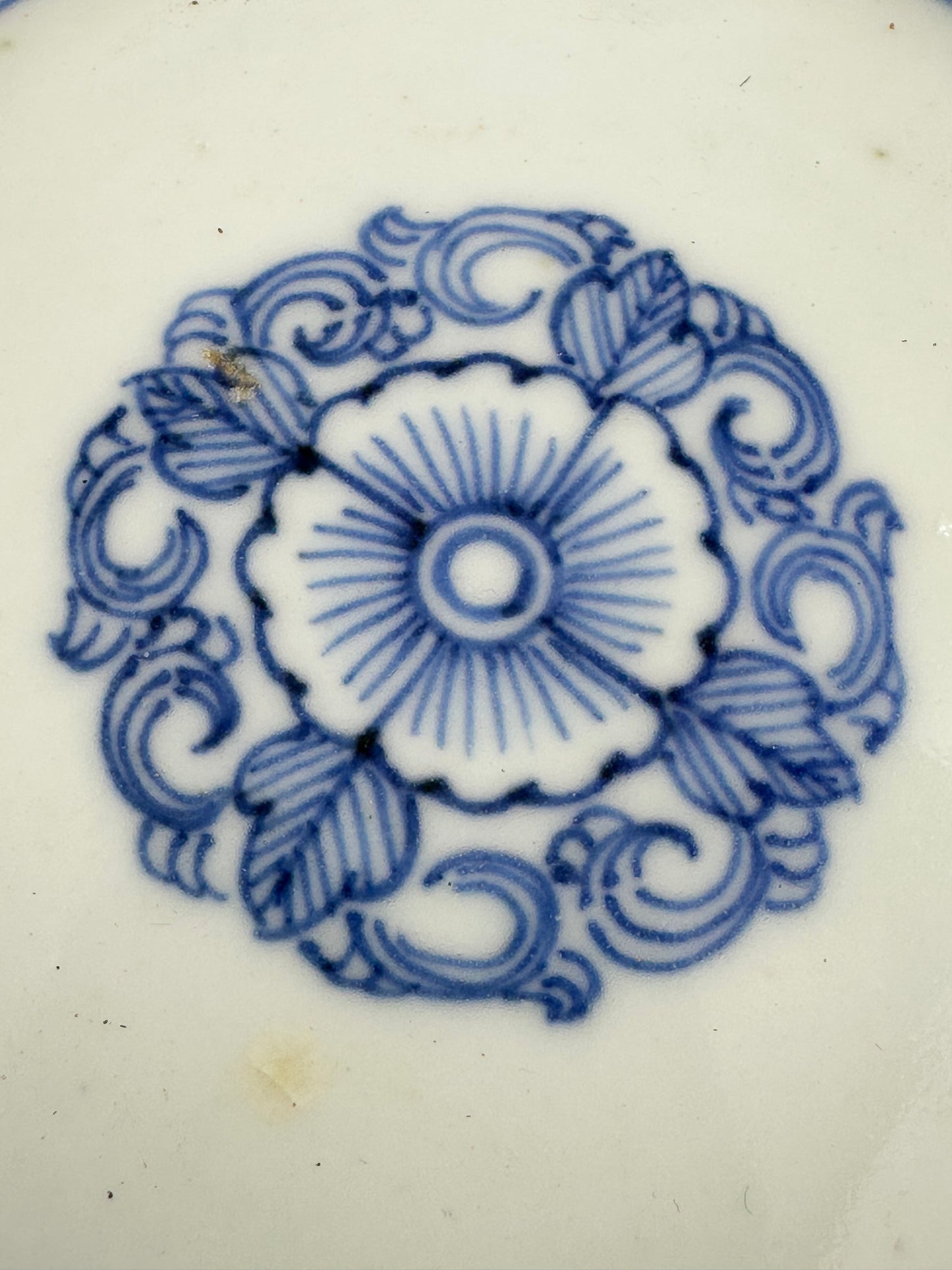 Antique Japanese Edo Period Blue & White Porcelain Lobed Bowl Floral Scrolls 6"W