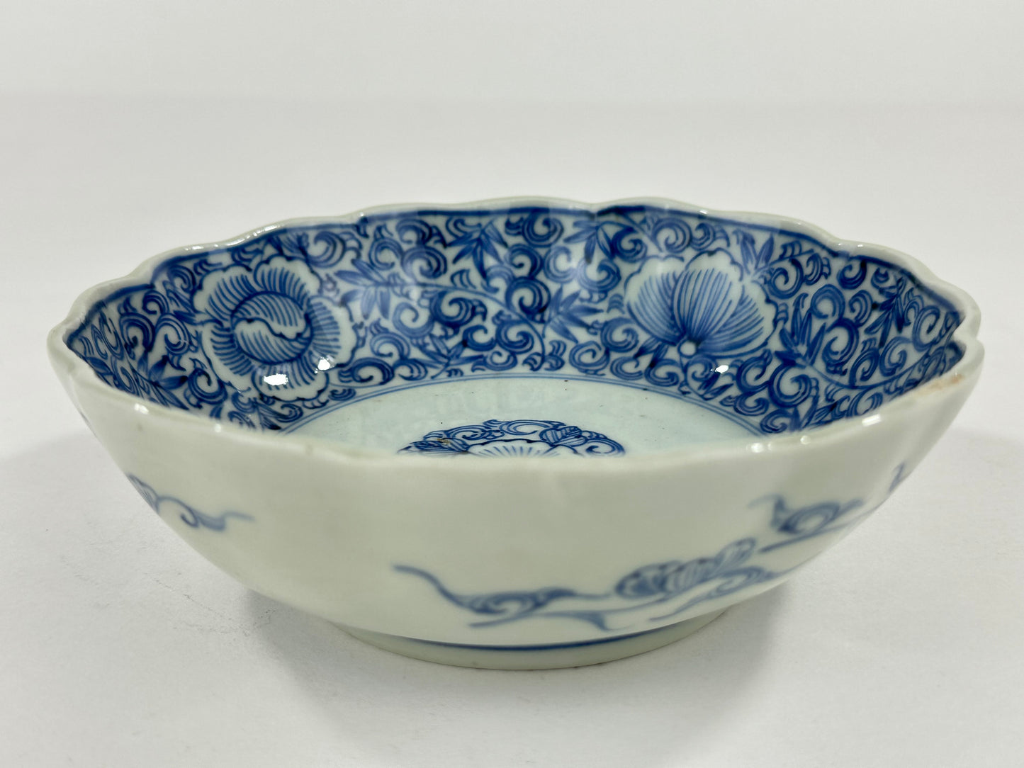 Antique Japanese Edo Period Blue & White Porcelain Lobed Bowl Floral Scrolls 6"W