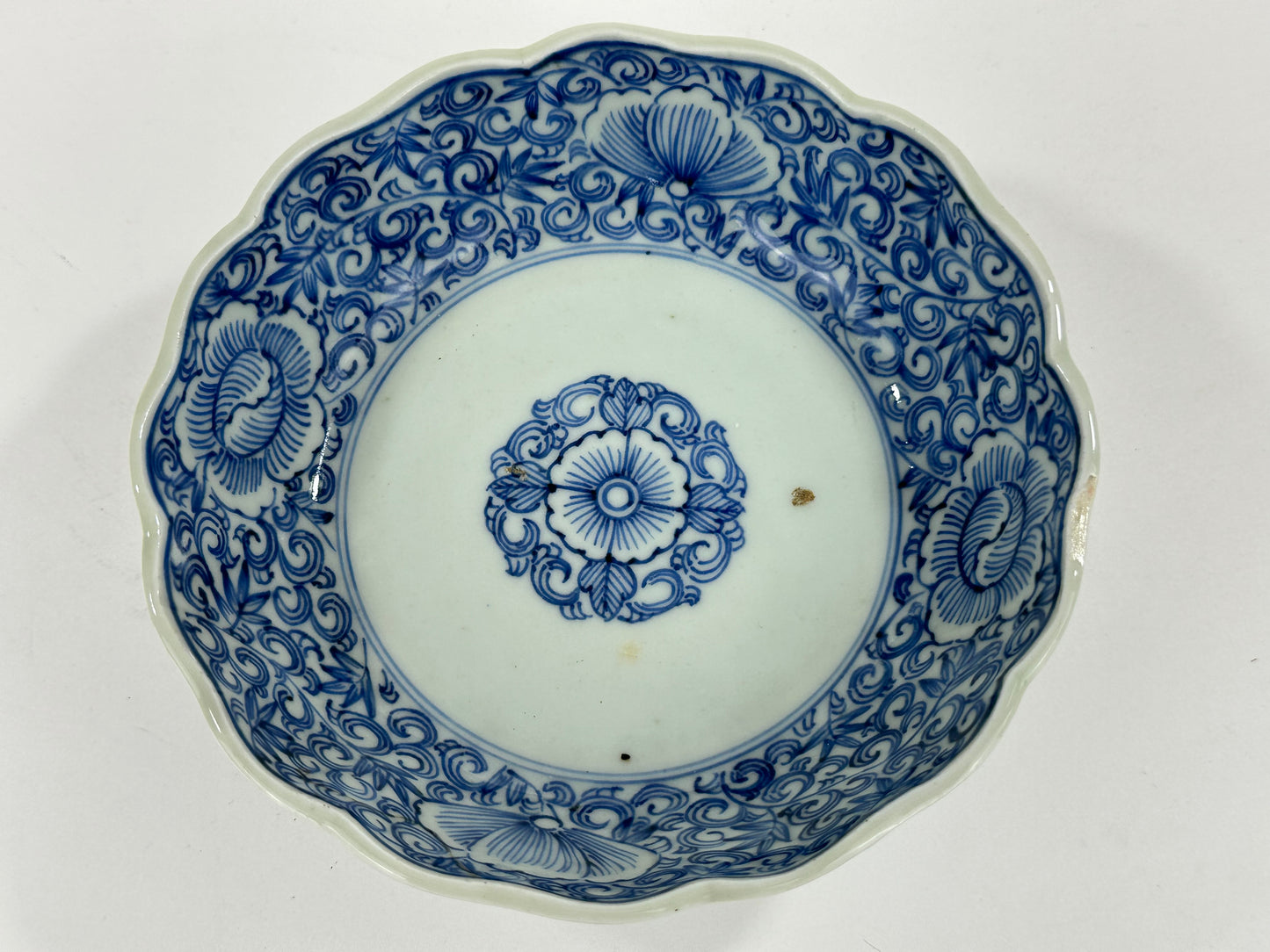 Antique Japanese Edo Period Blue & White Porcelain Lobed Bowl Floral Scrolls 6"W