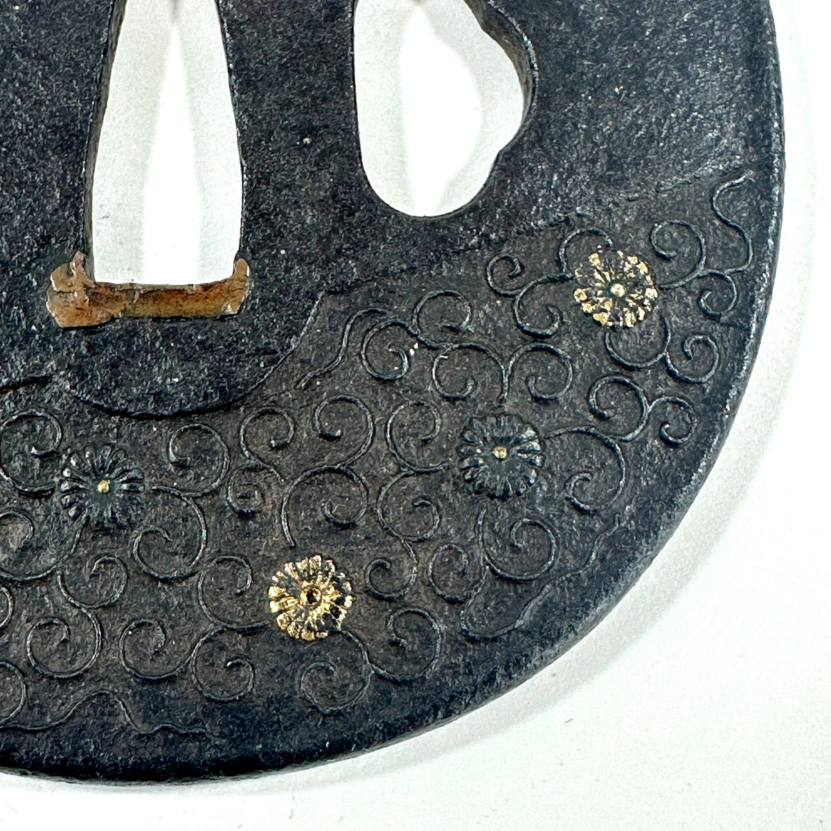 Antique Japanese Iron Tsuba Karakusa Gold Zogan Kiku Diagonal Edo Kiri Box 3"dia