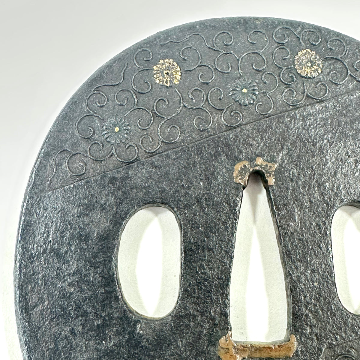 Antique Japanese Iron Tsuba Karakusa Gold Zogan Kiku Diagonal Edo Kiri Box 3"dia