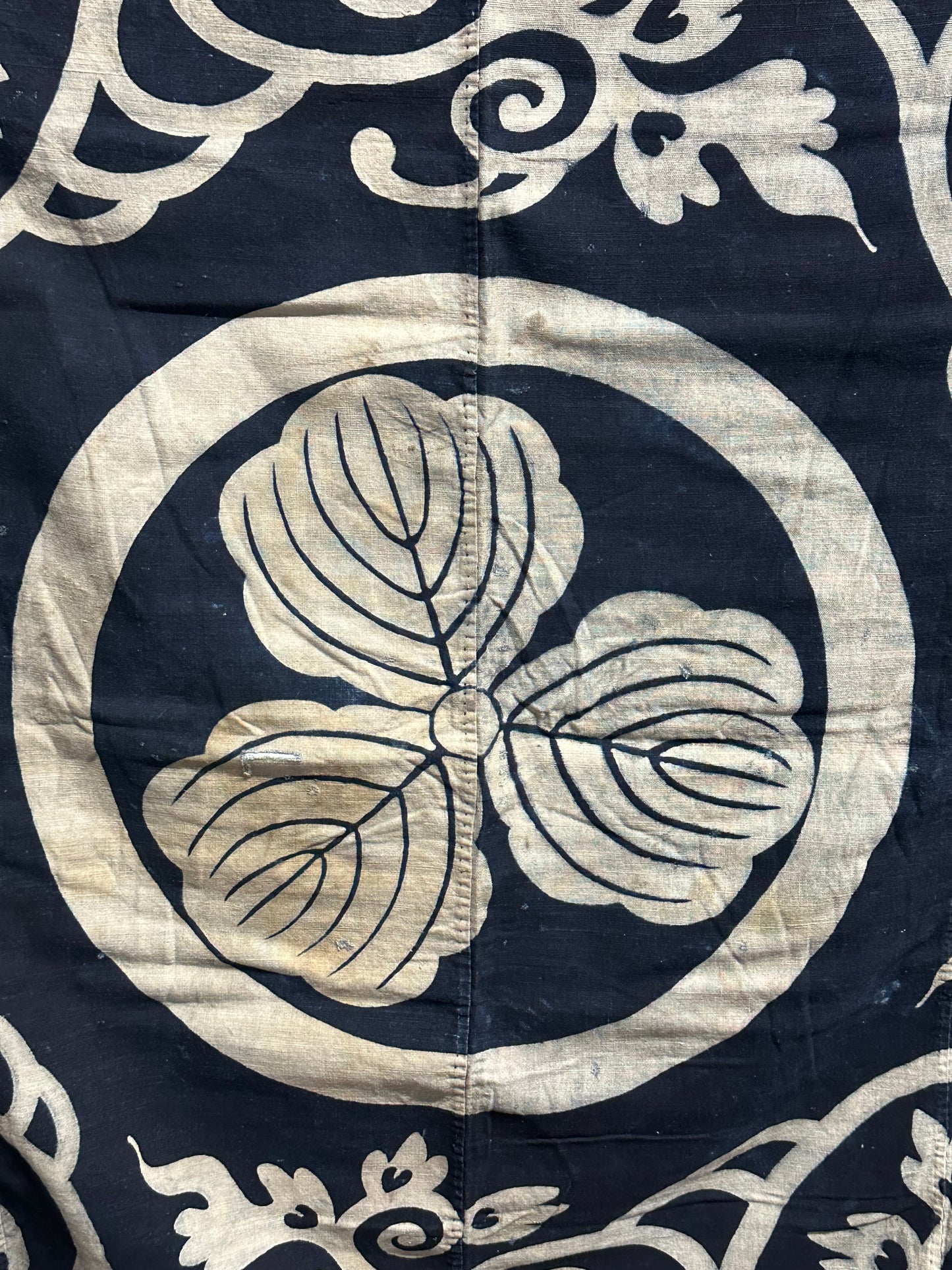 Antique Japanese 19th Century Textile Kamon & Arabesque - Tsutsugaki 53"x52"