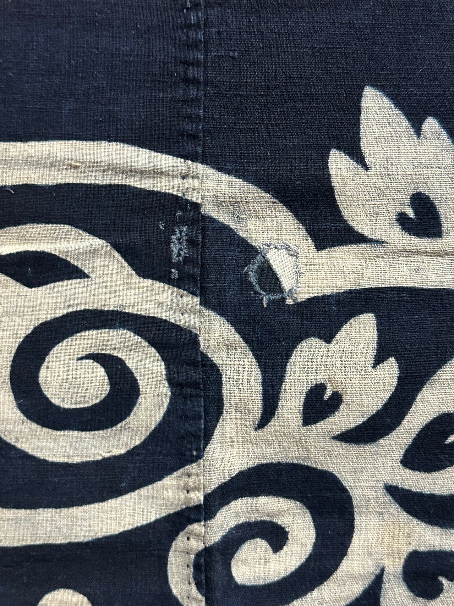 Antique Japanese 19th Century Textile Kamon & Arabesque - Tsutsugaki 53"x52"