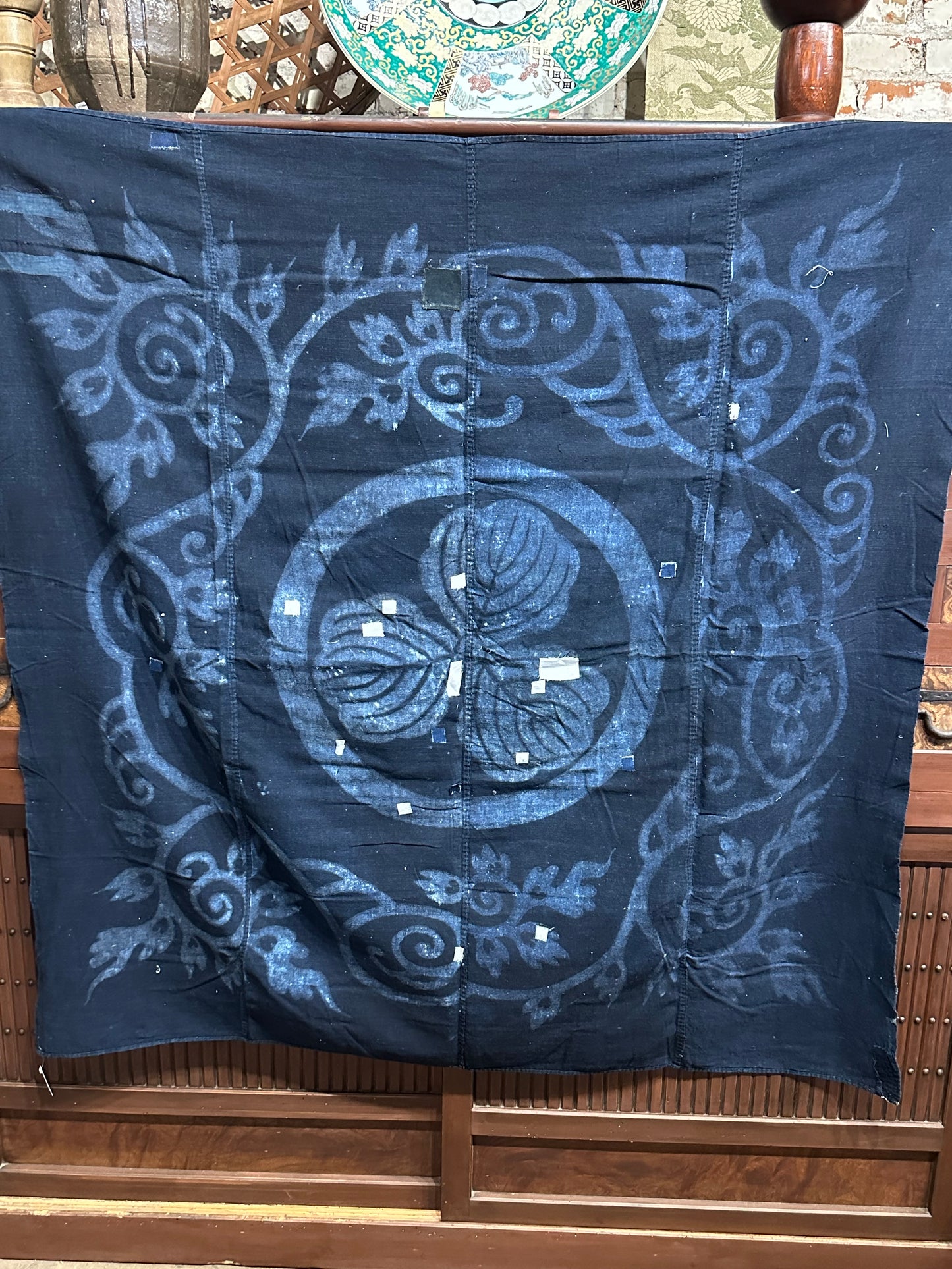 Antique Japanese 19th Century Textile Kamon & Arabesque - Tsutsugaki 53"x52"