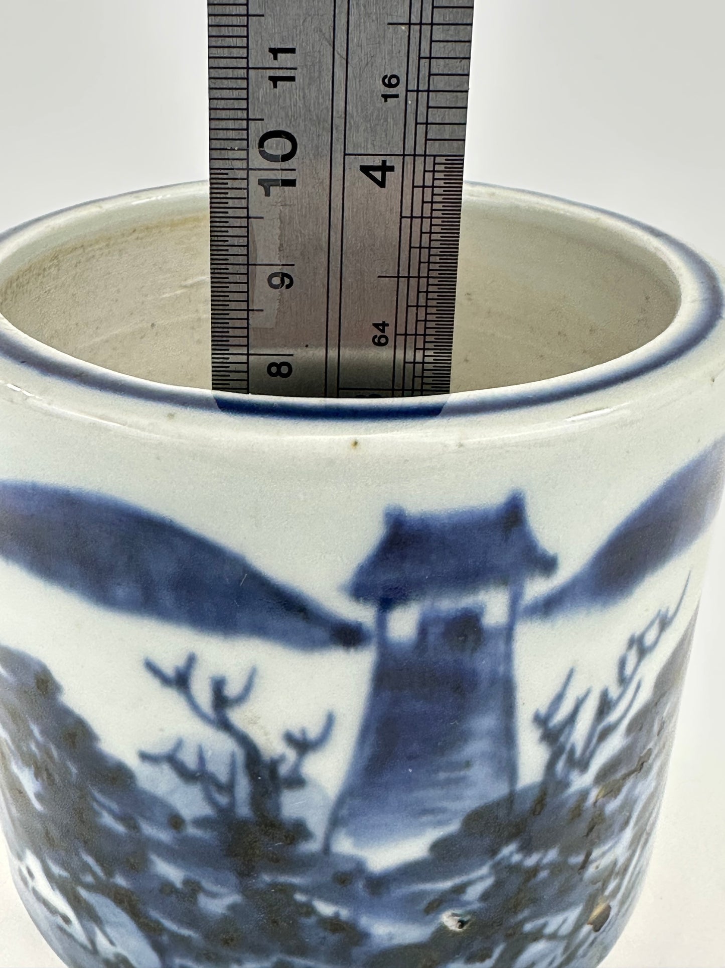 Antique Chinese Qing Period Blue & White Porcelain Brush Pot 4.5"W