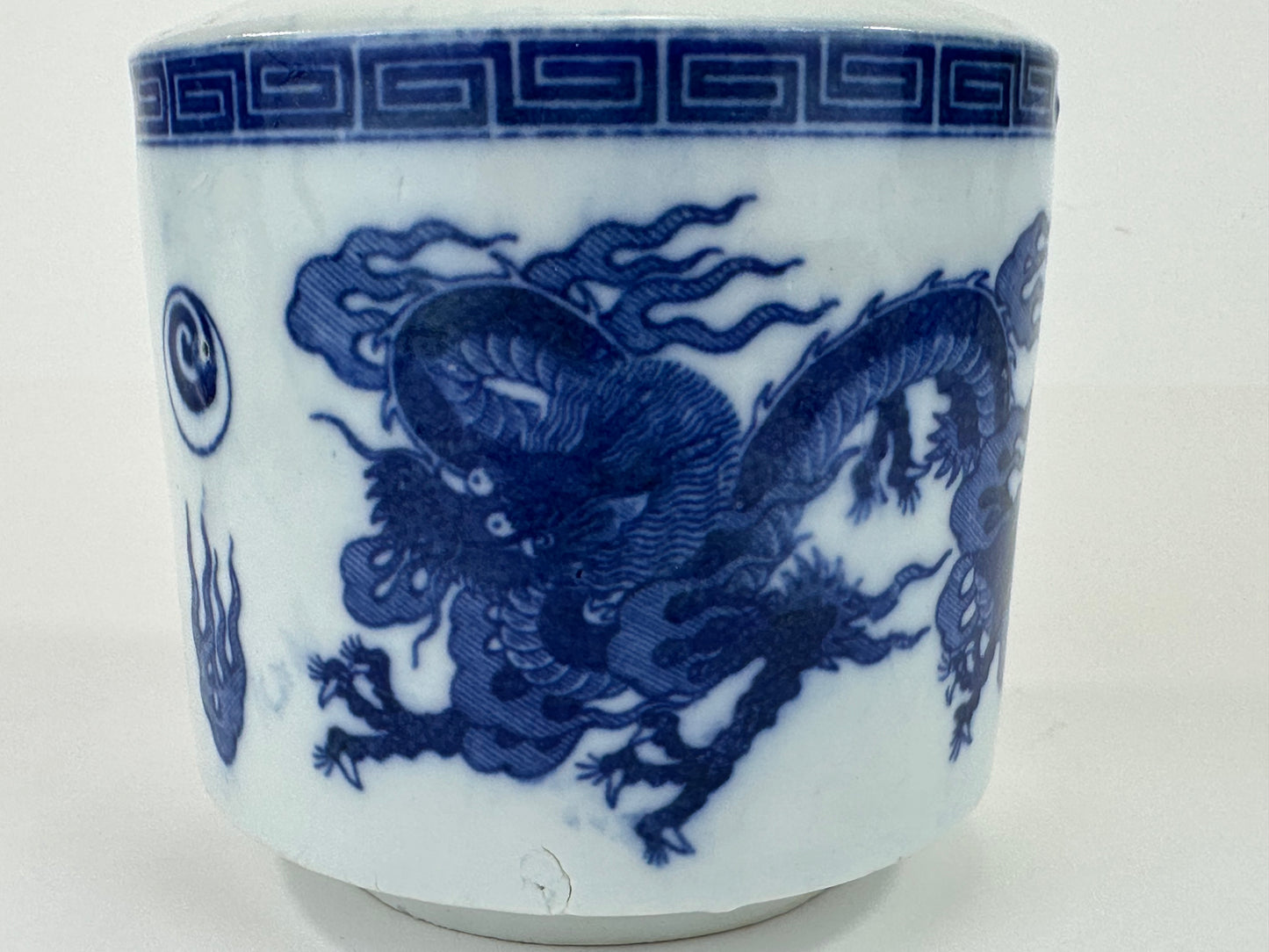 Vintage Chinese Porcelain Blue Dragon Brush Pot Republic Period 4.5"H
