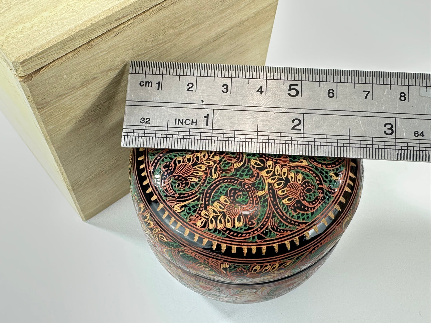 Japanese Kinma Lacquer Chu Natsume Floral Scroll Tea Caddy Sanuki Style