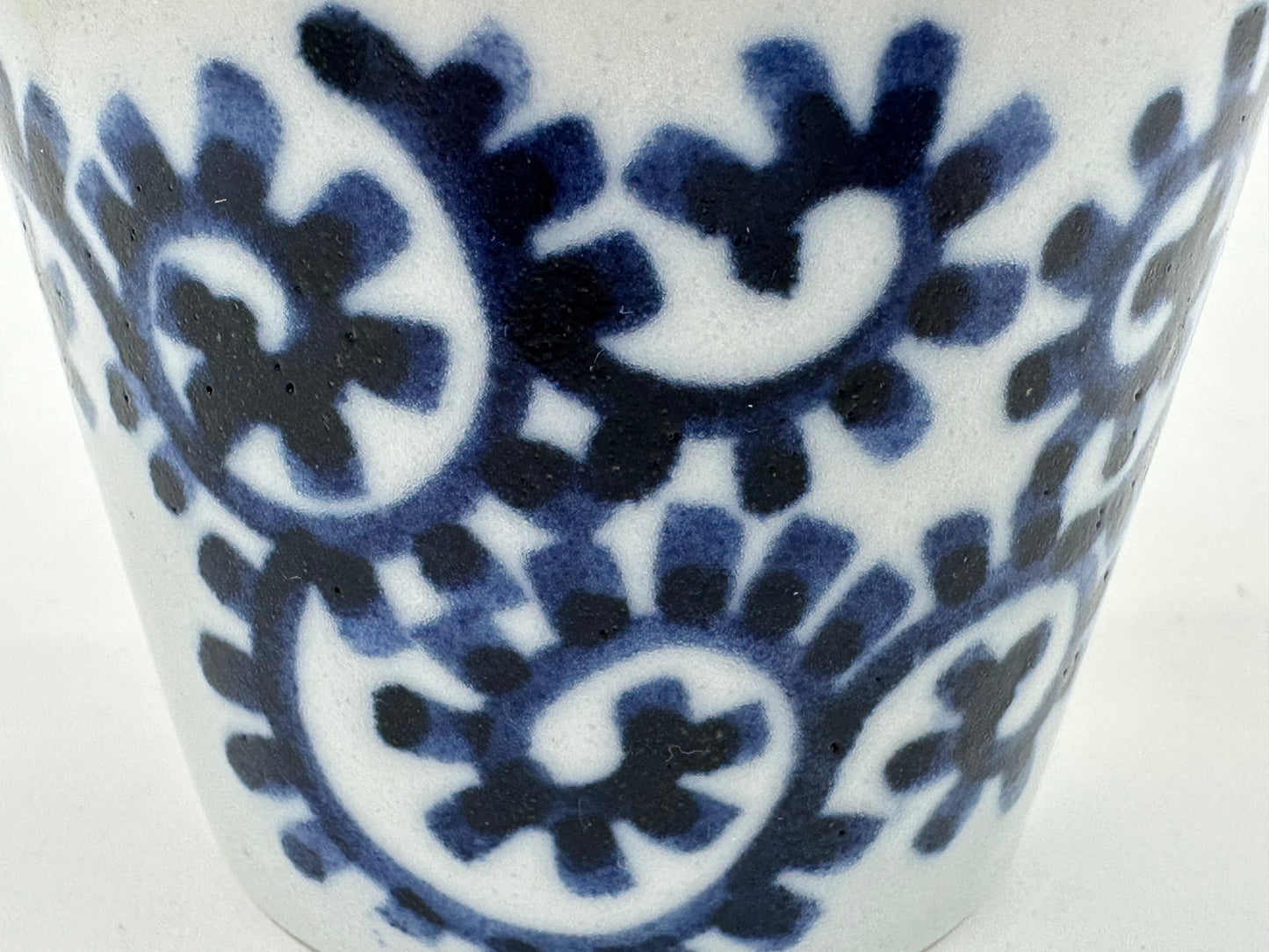 Vintage Japanese Hand Painted Indigo Spiral Yunomi Tea Cup 3"W
