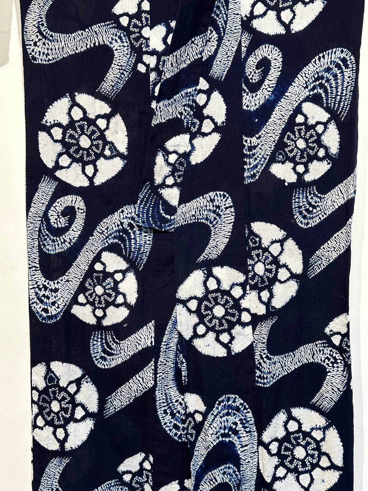 Japanese Cotton Shibori Yukata Kimono Dark Blue Wheel & Stream Arimatsu