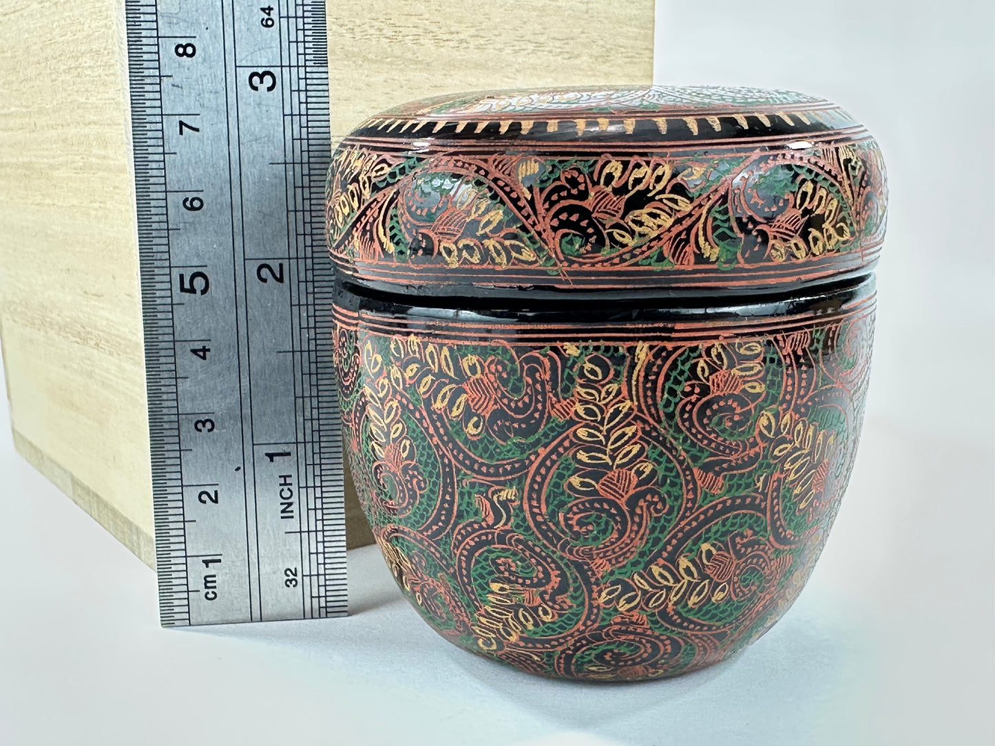 Japanese Kinma Lacquer Chu Natsume Floral Scroll Tea Caddy Sanuki Style