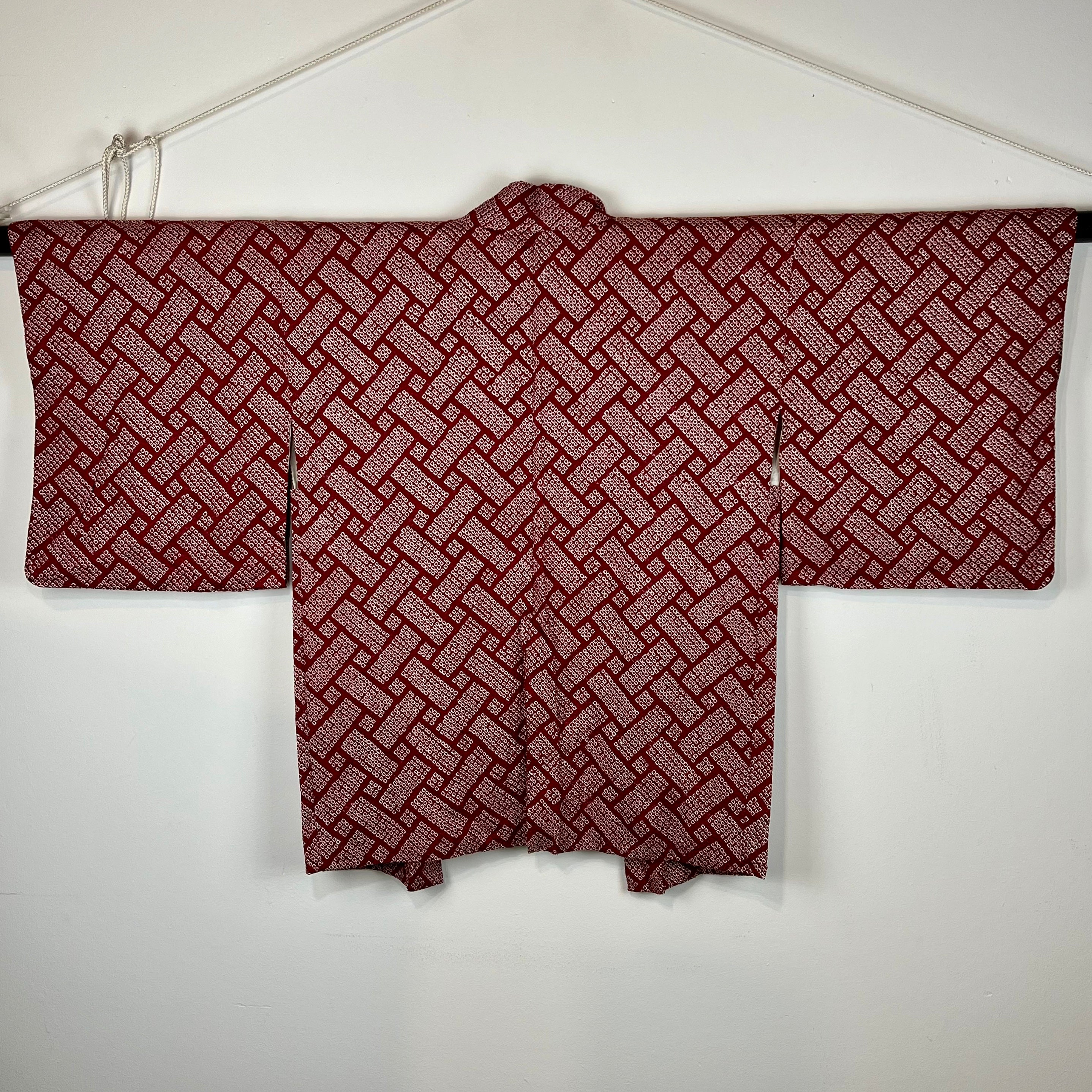 Silk shops haori jacket of shibori (Tie-dye)of Fine quality grapes and grape leaf patterns