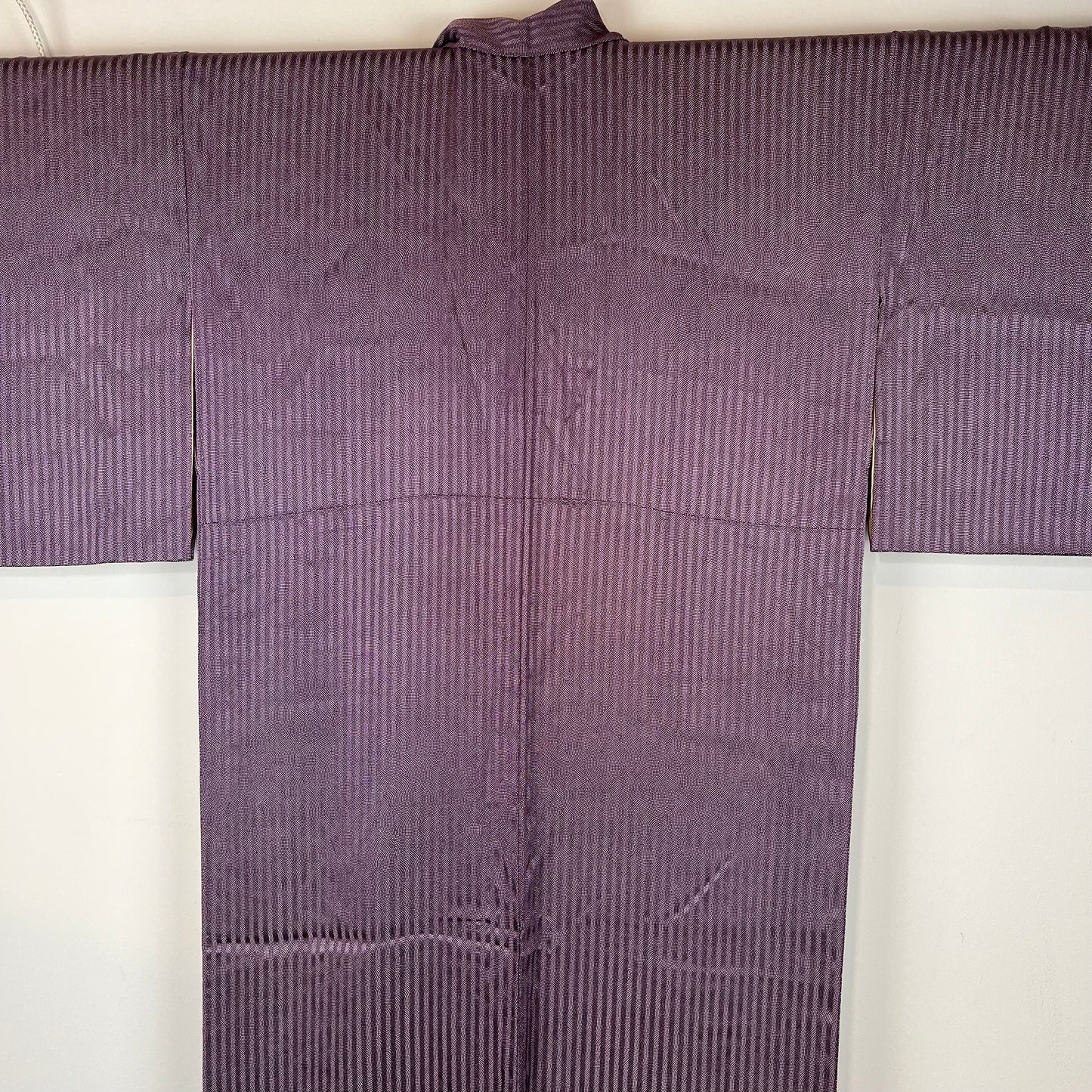 Vintage Japanese Silk Kimono Purple & White Wave Pattern 60"L