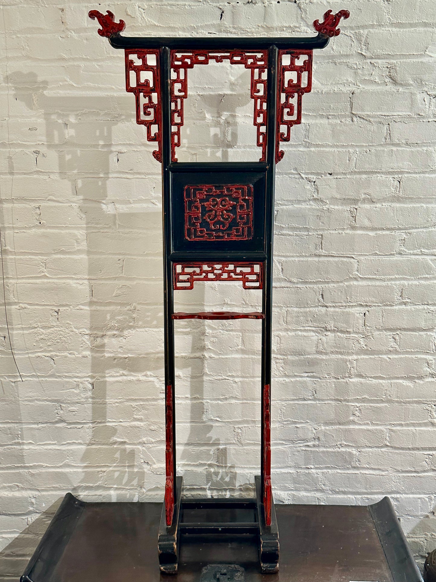 Antique Chinese Qing Dynasty Red & Black Lacquered Hanging Stand 32"