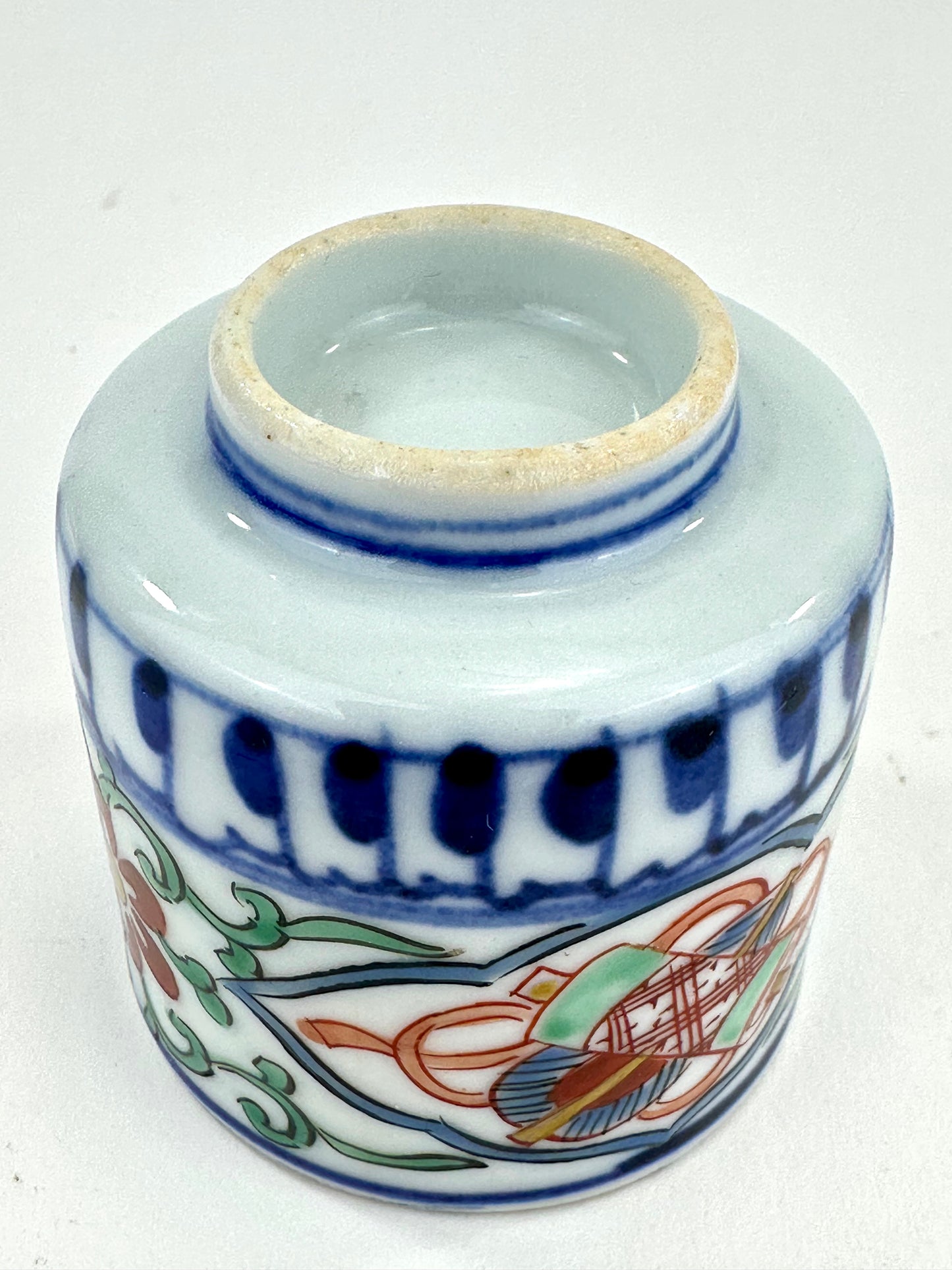 Vintage Japanese Imari Style Handpainted Kutani Yunomi Tea Cup 2"H