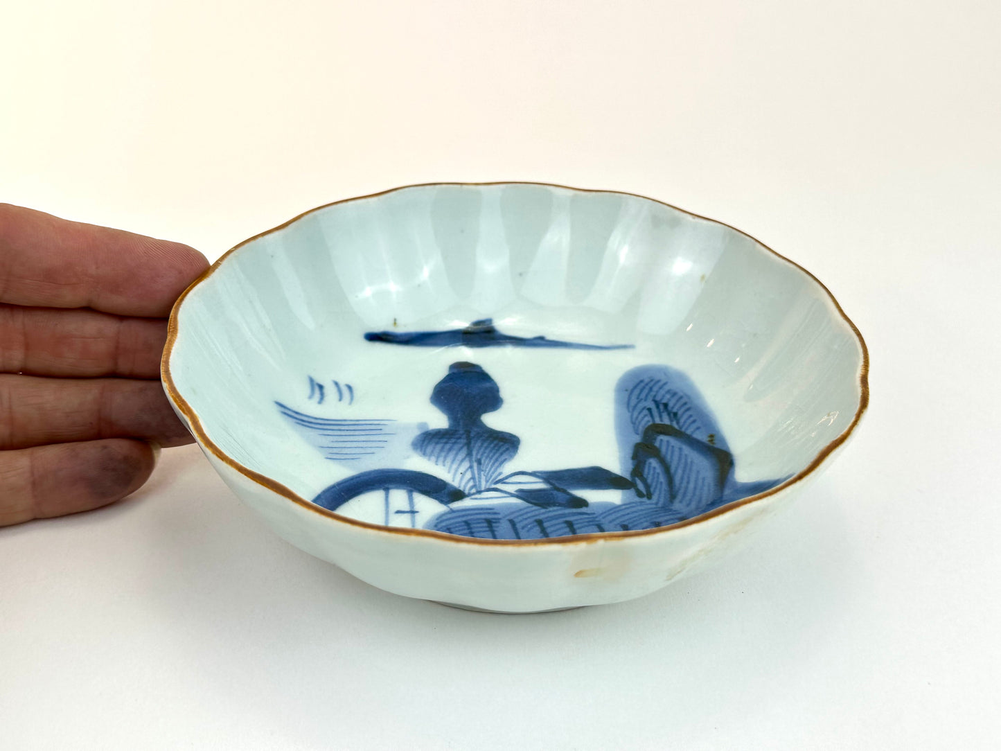 Antique Japanese Imari Scalloped Porcelain Bowl Underglaze Blue Design 6.25"W