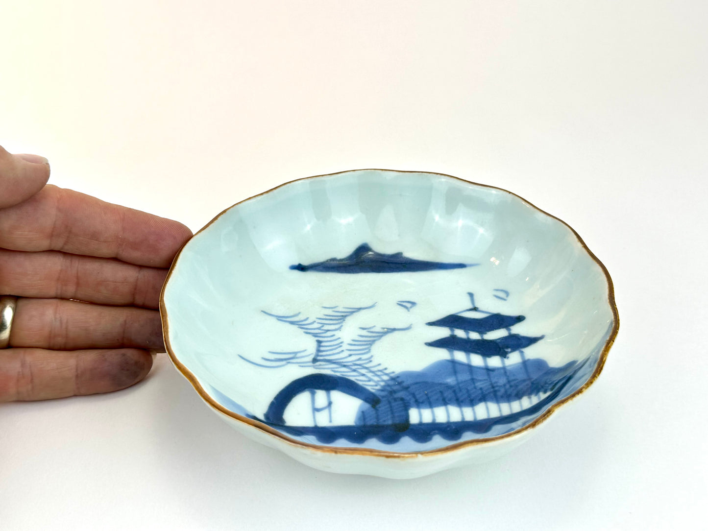 Antique Japanese Imari Scalloped Porcelain Bowl with Underglaze Blue Design 6.25"W