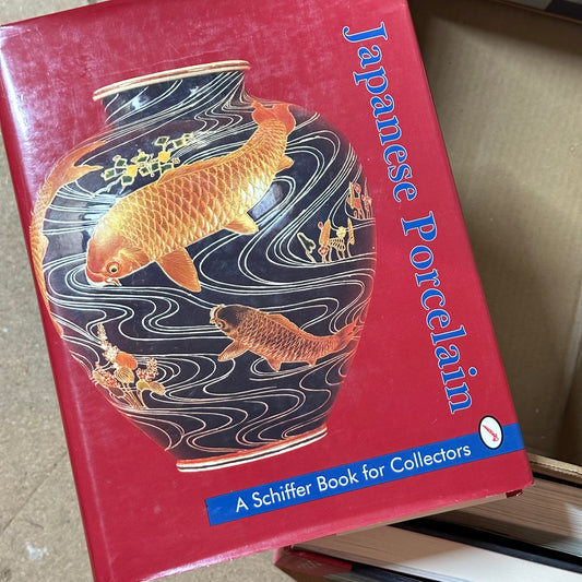 Japanese Porcelain 1800–1950 by Nancy N. Schiffer