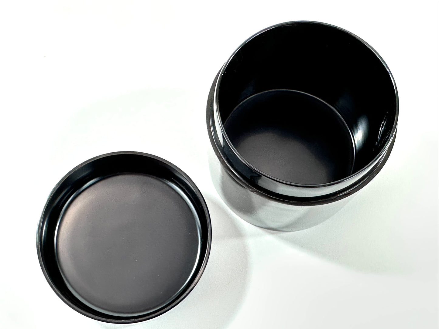 Japanese Fubuki Natsume Black Lacquer Cylindrical Tea Caddy Chanoyu