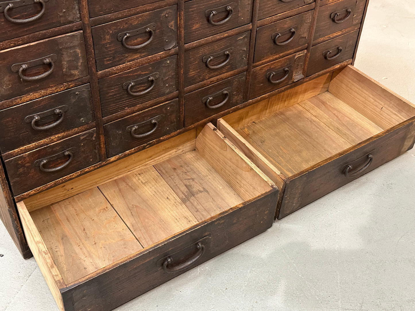 Rare Antique Japanese Kusuridansu Apothecary Tansu Edo Period c1820s 29"W