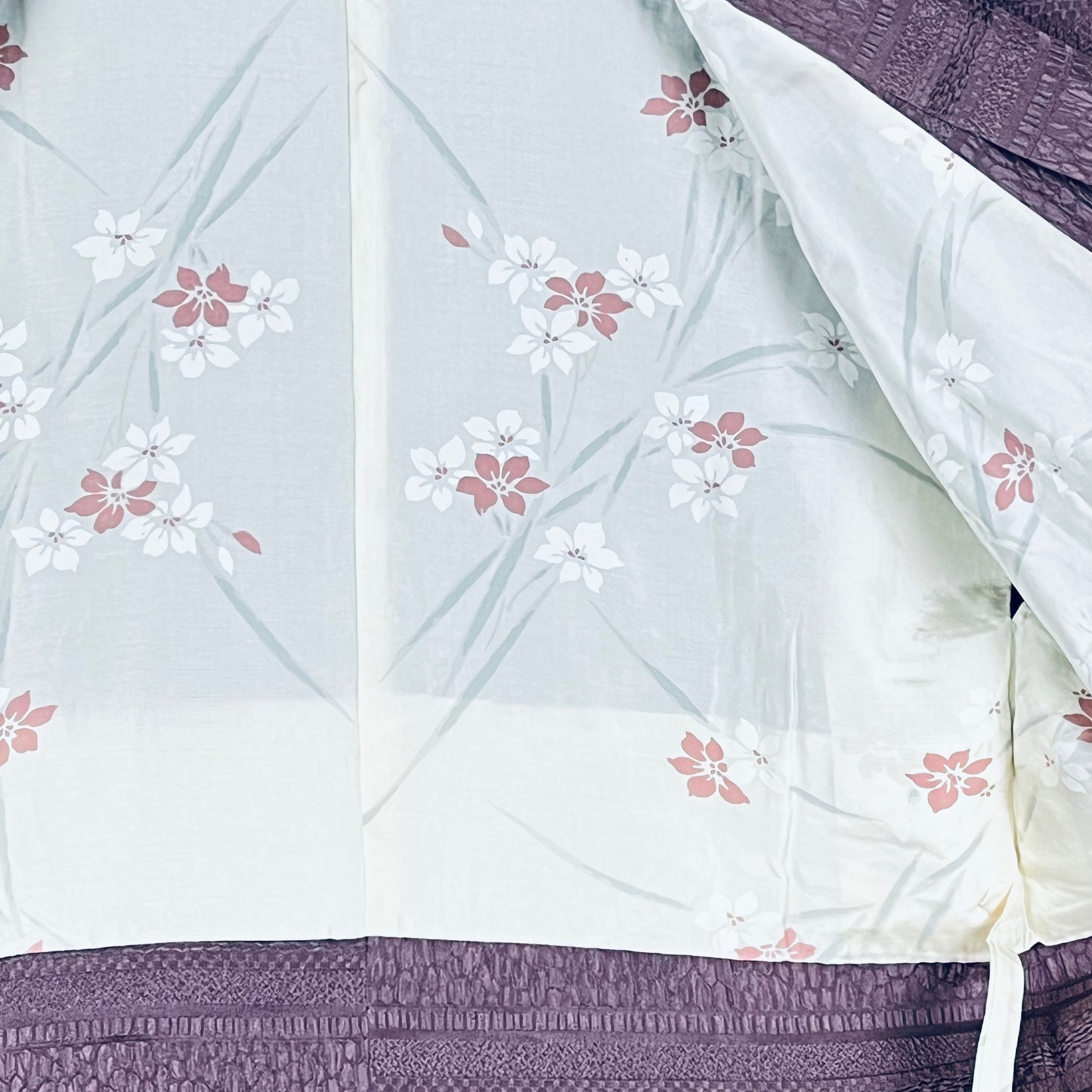 Vintage Japanese patterned  Silk Haori Coat in Silk Style 35"L