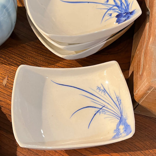 Vintage Japanese Ceramic Imari Dish Kashizara Blue & White 5.5”