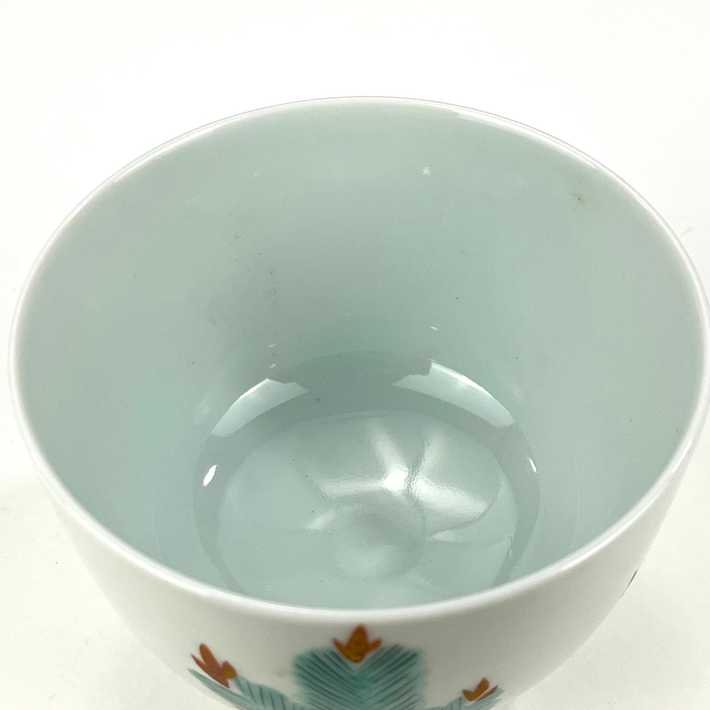 Tea Ceremony Chawan White Porcelain Tea Bowl w/ Pine Bows 4.5”
