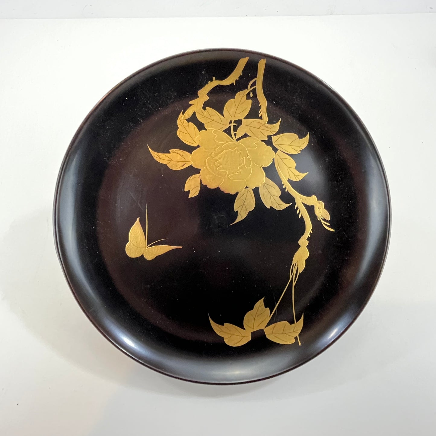 Antique (c. 1890) Japanese Kashizara Dish Plate Wood Black Lacquer Makie 7"