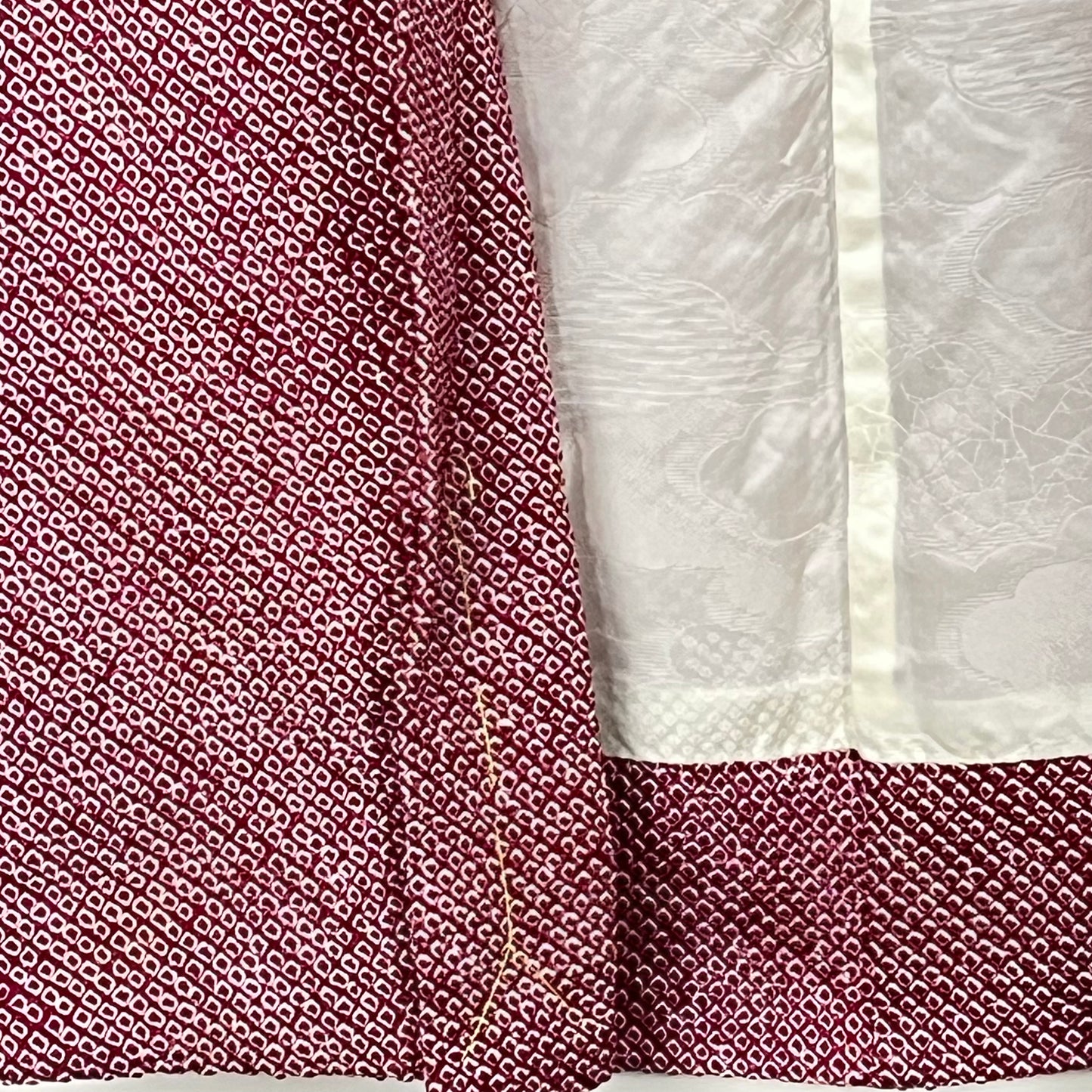 Vintage Japanese Silk Haori Coat in Shibori Tie-dye red 28"L