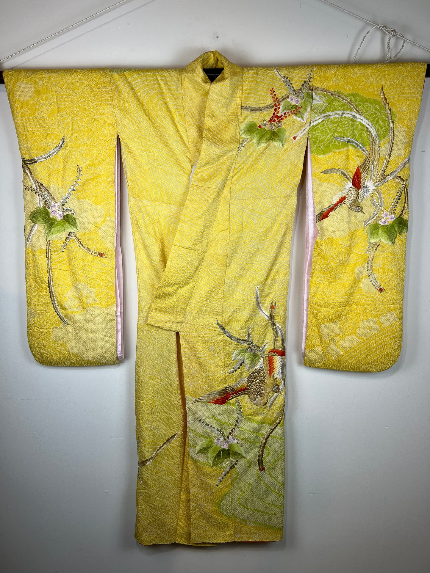 Vintage Japanese Silk Kimono in Shibori Tie-dye Style Soft Yellow w/ Embroidery 60"L