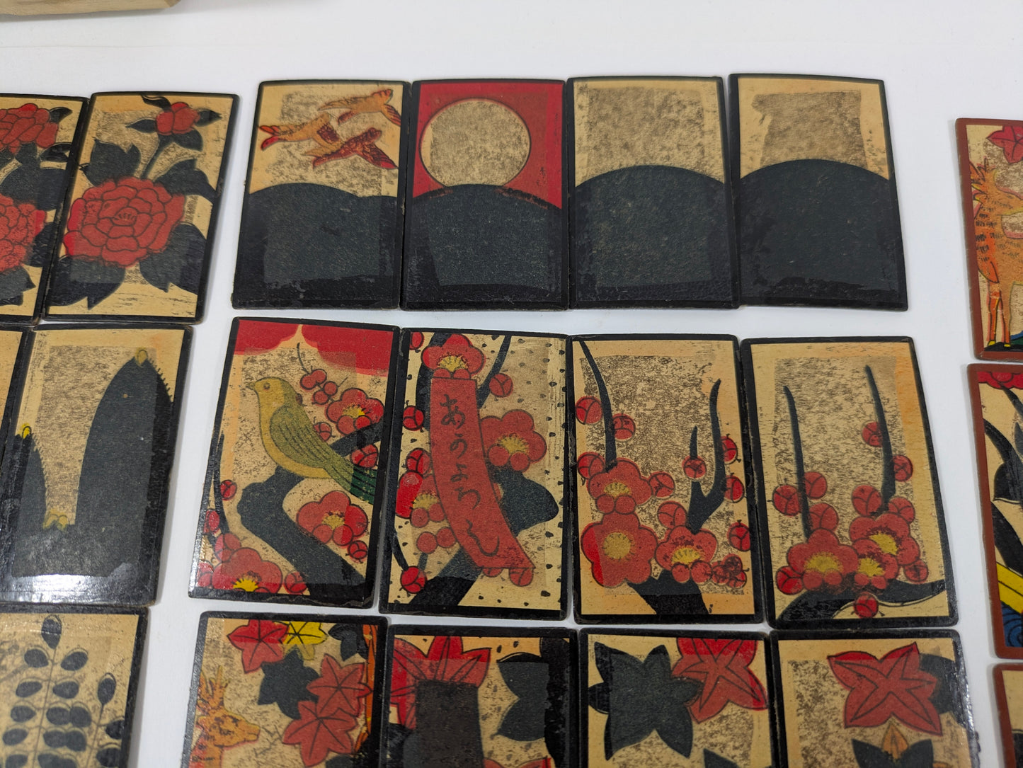 Vintage Compleate Set of Hanafude Cards w/ Kiri Wood Box