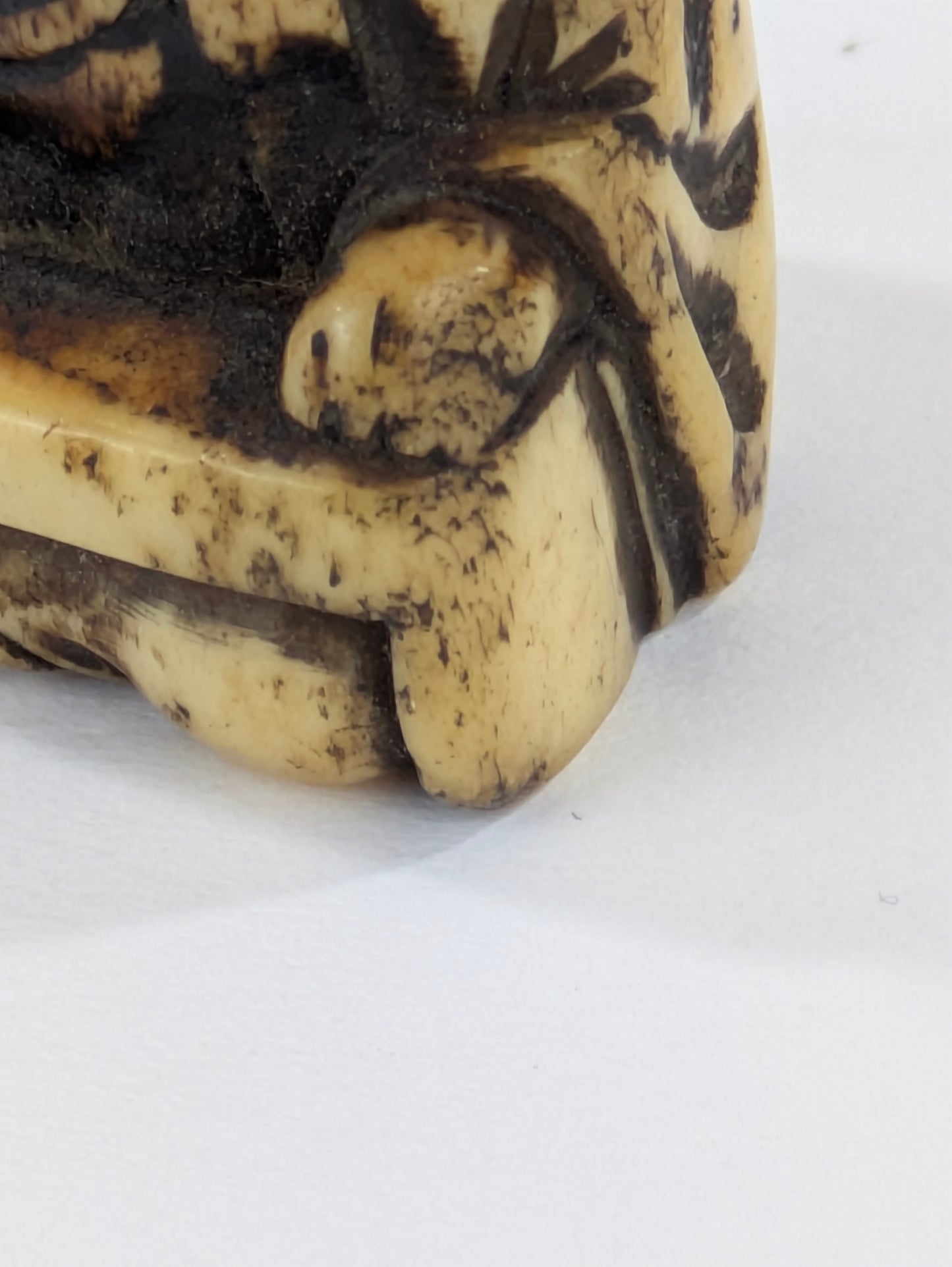 Antique Japanese Edo Period Man Sitting At Writing Desk Netsuke in Antler 1.5"
