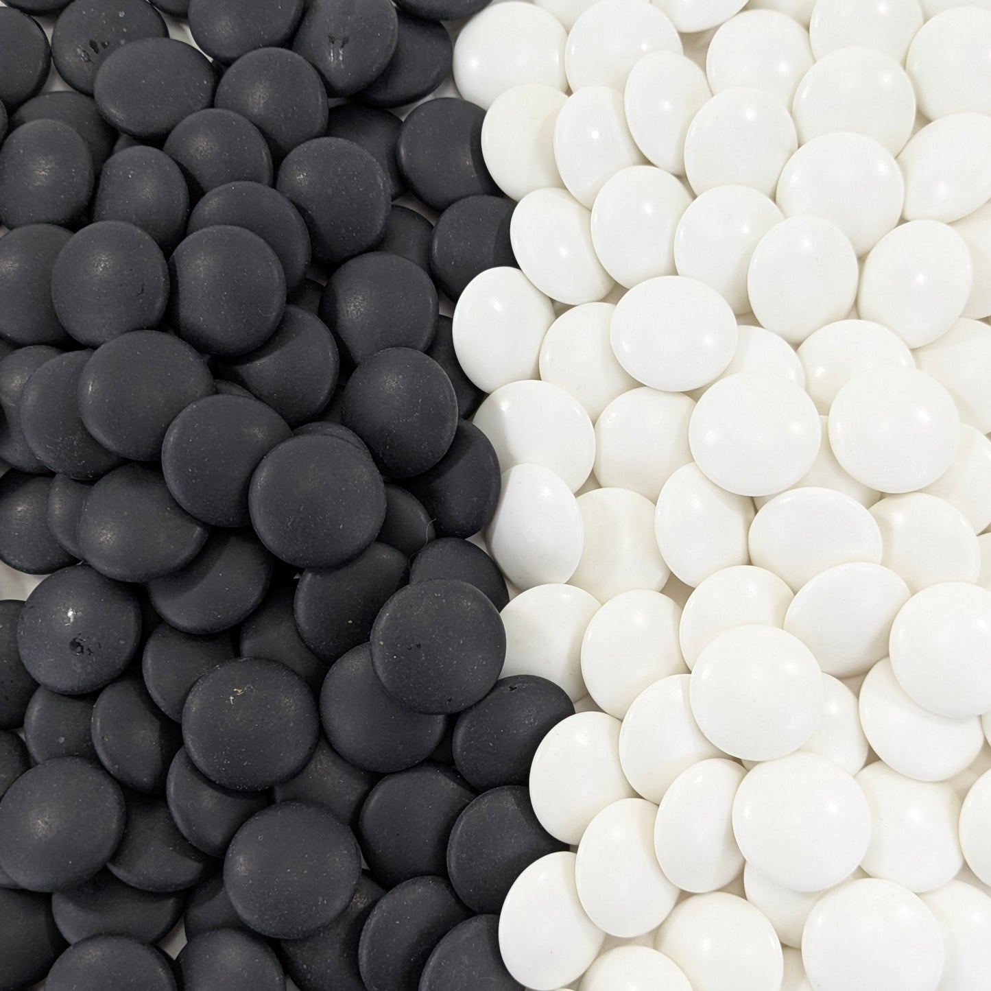 Vintage Go Stones Full Set of Glass Black & White